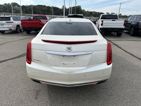 Used 2013 Cadillac XTS Premium image 4