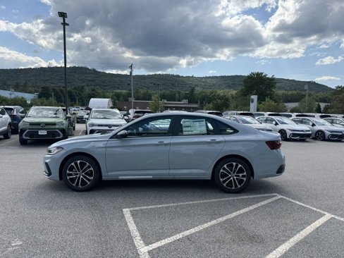 New 2025 Volkswagen Jetta Sport image 6