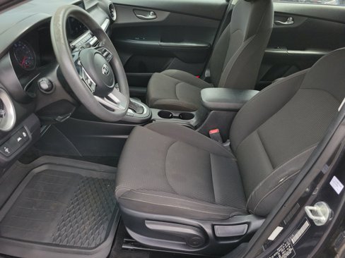 Used 2019 Kia Forte LXS image 4