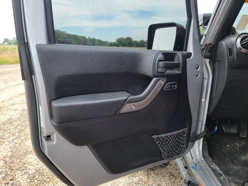 Used 2013 Jeep Wrangler Unlimited Sport image 11