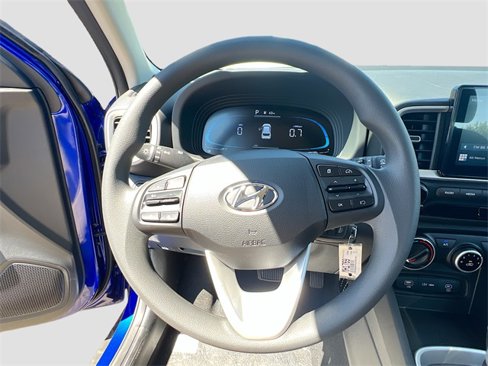New 2025 Hyundai Venue SE image 11