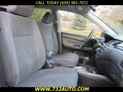 Used 2004 Mitsubishi Lancer LS image 7