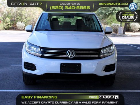 Used 2015 Volkswagen Tiguan S image 2