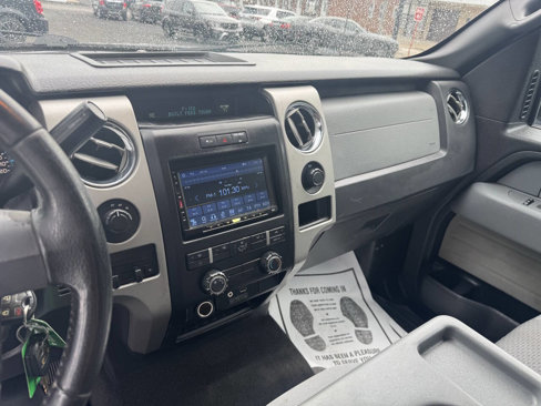 Used 2011 Ford F150 XLT w/ XLT Chrome Pkg image 13