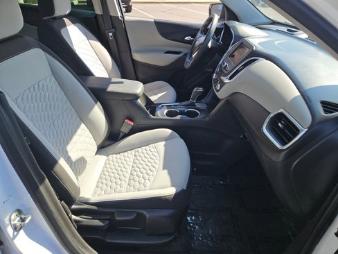 Used 2020 Chevrolet Equinox LS image 21