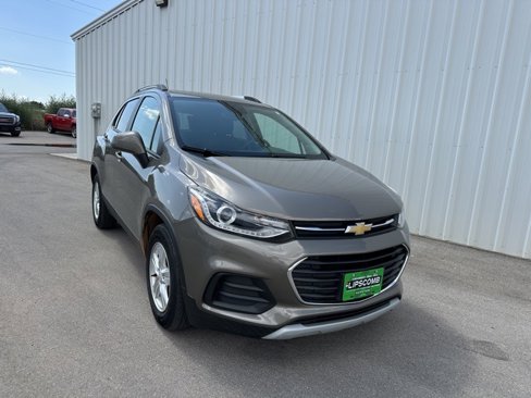 Used 2022 Chevrolet Trax LT w/ LT Convenience Package image 1