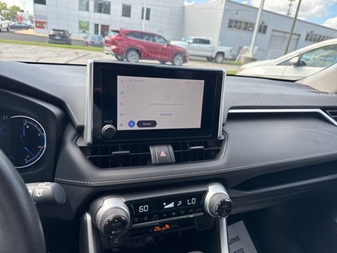 Used 2024 Toyota RAV4 LE image 16