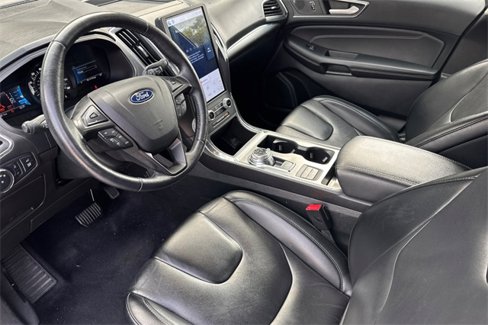 Used 2022 Ford Edge Titanium image 10