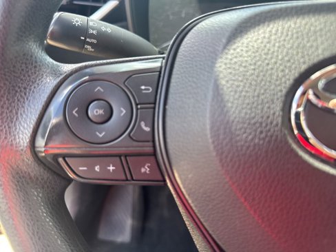 Used 2023 Toyota Corolla LE image 14