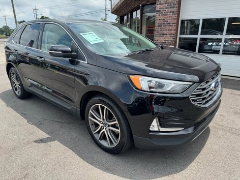 Used 2020 Ford Edge Titanium image 16