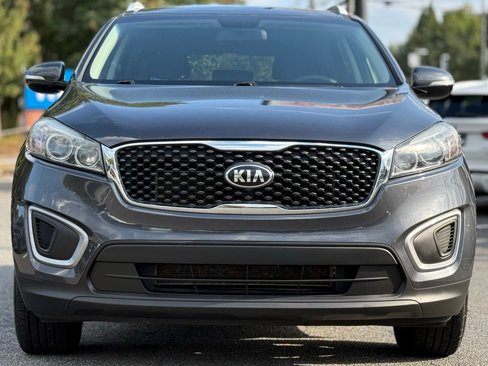 Used 2017 Kia Sorento LX image 8