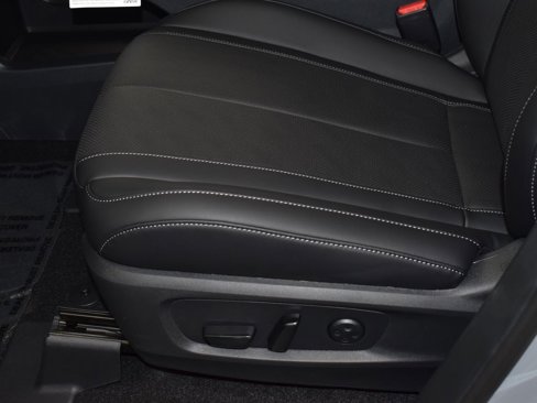 New 2026 INFINITI QX60 Luxe w/ Family Package image 16