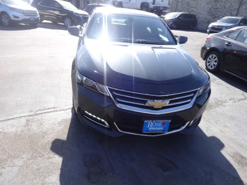 Used 2019 Chevrolet Impala LT w/ LT Convenience Package image 2