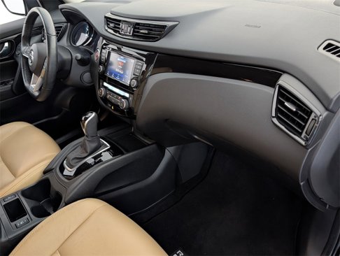 Used 2022 Nissan Rogue Sport SV image 13