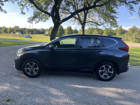 Used 2018 Honda CR-V EX image 2