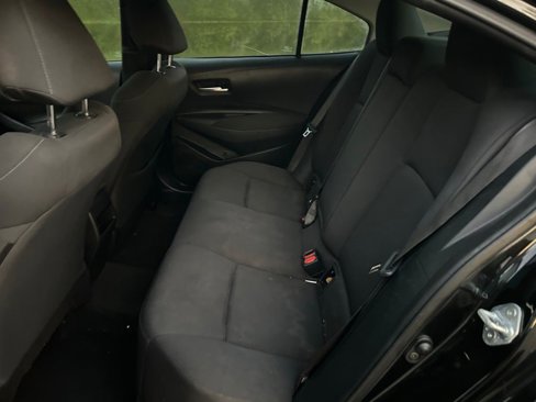 Used 2021 Toyota Corolla LE image 13