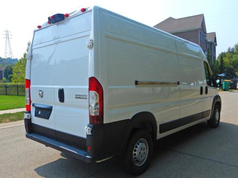 Used 2024 RAM ProMaster 2500 w/ Convenience Group image 7