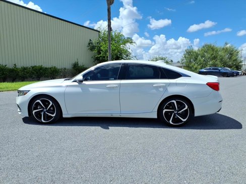 Used 2019 Honda Accord Sport image 5