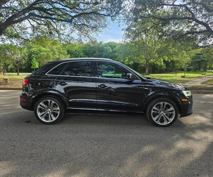 Used 2017 Audi Q3 2.0T Prestige w/ Prestige Package image 3