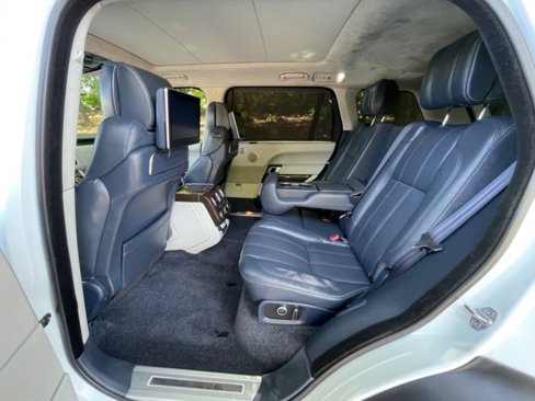 Used 2017 Land Rover Range Rover Long Wheelbase Autobiography image 26