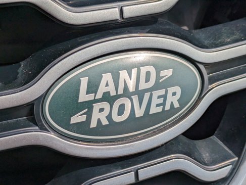 Certified 2021 Land Rover Range Rover Evoque R-Dynamic SE image 33