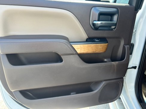 Used 2018 Chevrolet Silverado 2500 LTZ w/ Duramax Plus Package image 16