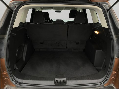 Used 2017 Ford Escape SE w/ SE Cold Weather Package image 6