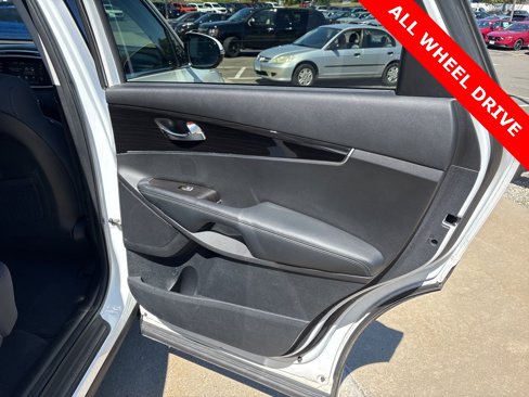 Used 2019 Kia Sorento LX w/ LX Convenience Package image 9