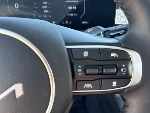 Used 2025 Kia K5 EX image 17