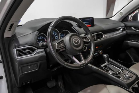 Used 2017 MAZDA CX-5 Touring image 3