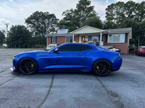 Used 2017 Chevrolet Camaro SS image 3