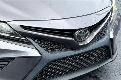 Used 2018 Toyota Camry SE image 28