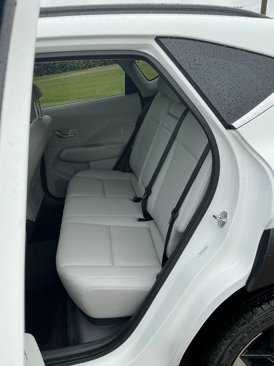 Used 2024 Hyundai Kona Limited image 9