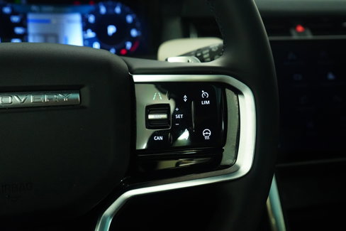 Used 2025 Land Rover Discovery Sport Dynamic SE image 46
