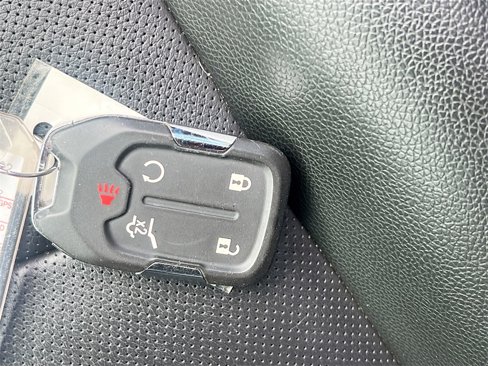 Used 2024 GMC Terrain SLT image 34
