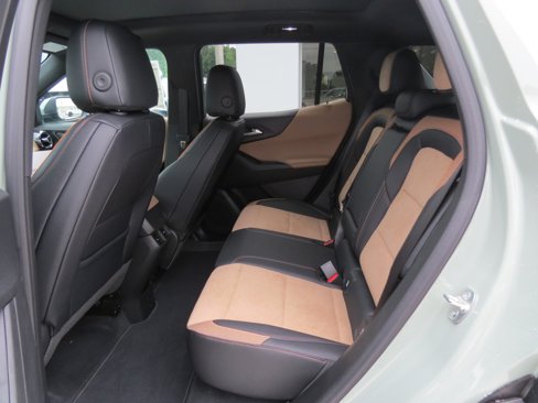 New 2026 Chevrolet Equinox ACTIV image 12