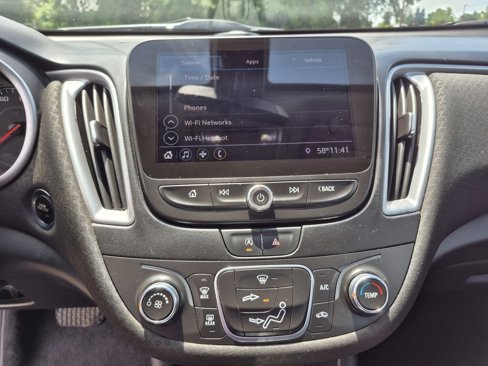 Used 2020 Chevrolet Malibu LS image 14