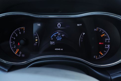 Used 2021 Jeep Grand Cherokee Laredo image 27