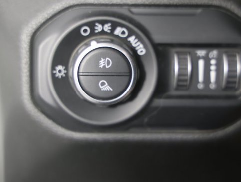 Used 2020 Jeep Gladiator Sport w/ Quick Order Package 24S image 25