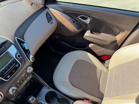 Used 2013 Hyundai Tucson GLS image 28