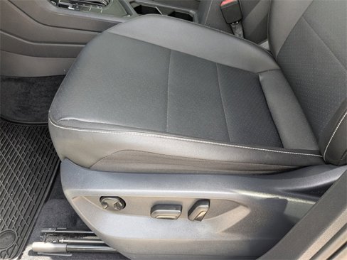 Certified 2021 Volkswagen Tiguan SE w/ Panoramic Sunroof Package image 20