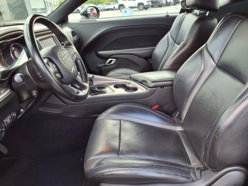 Certified 2022 Dodge Challenger SXT w/ Plus Package image 10
