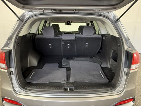 Used 2016 Kia Sorento LX w/ LX Convenience Package image 8