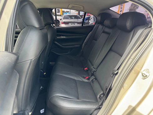 Used 2023 MAZDA MAZDA3 s image 23