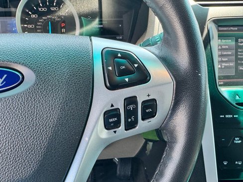 Used 2014 Ford Explorer XLT w/ Equipment Group 201A image 21