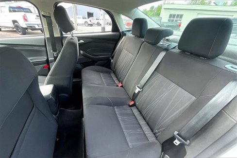 Used 2017 Ford Focus SE image 28