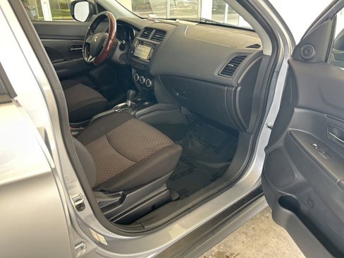 Used 2017 Mitsubishi Outlander Sport SE image 21