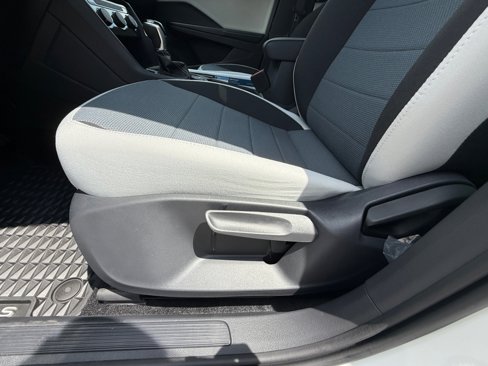 New 2025 Volkswagen Taos S image 30