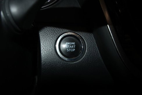 Used 2023 Toyota Camry SE image 14