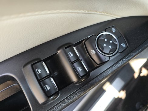 Used 2017 Ford Fusion Titanium image 25